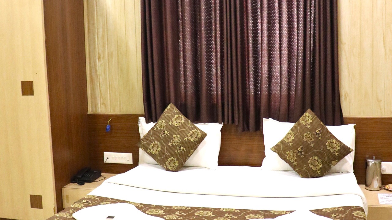 Photo of Bedroom in Trimbak