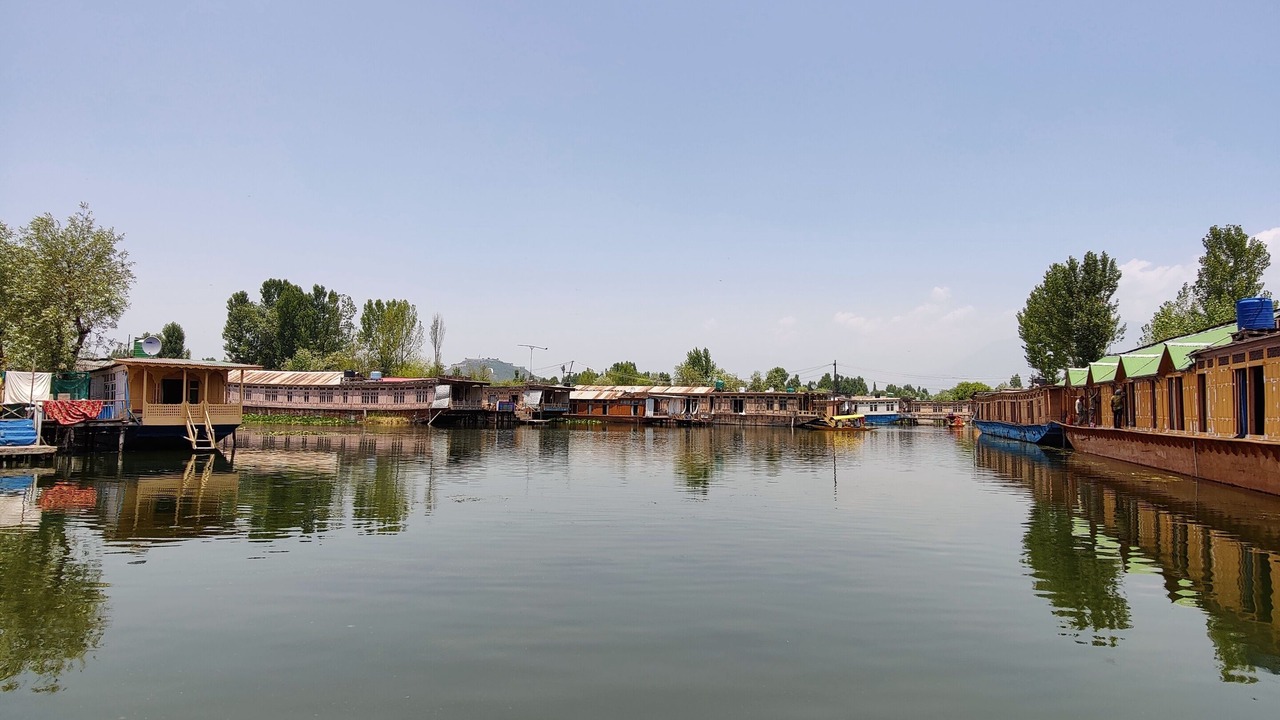 Photo of Others in Dal Lake