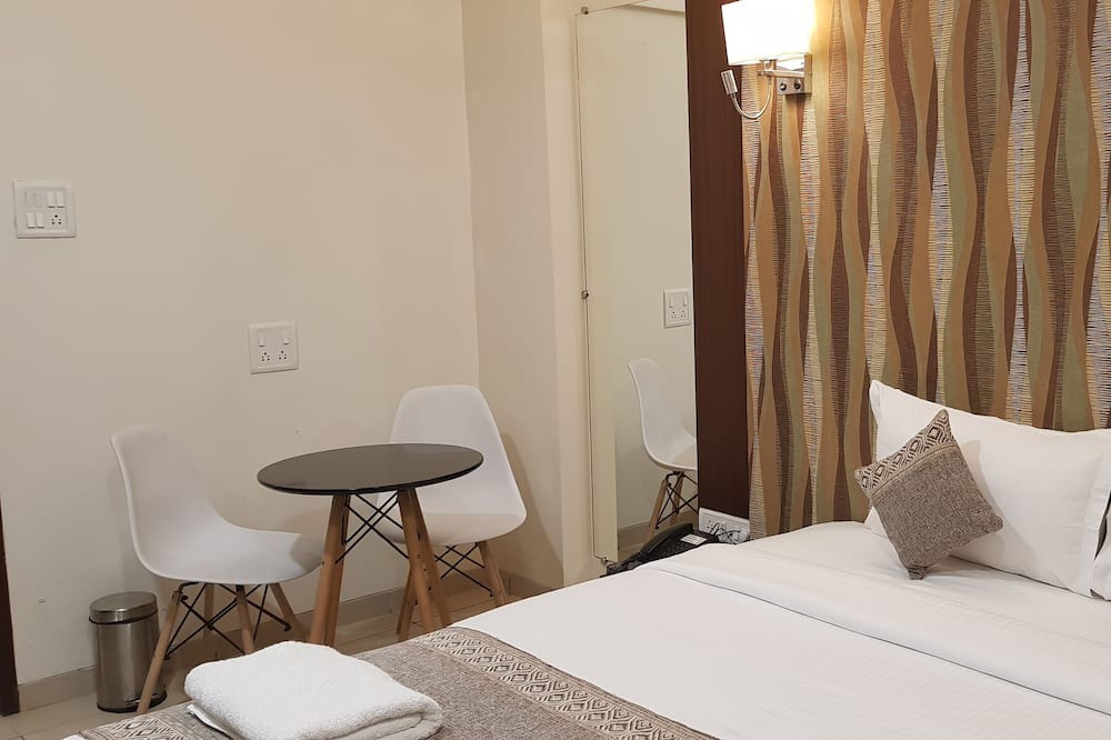 Photo of Bedroom in Mira Road East