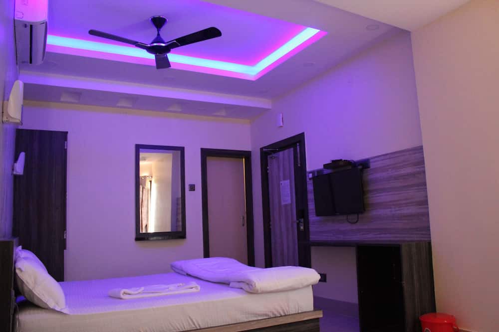 Photo of Bedroom in Tarapith