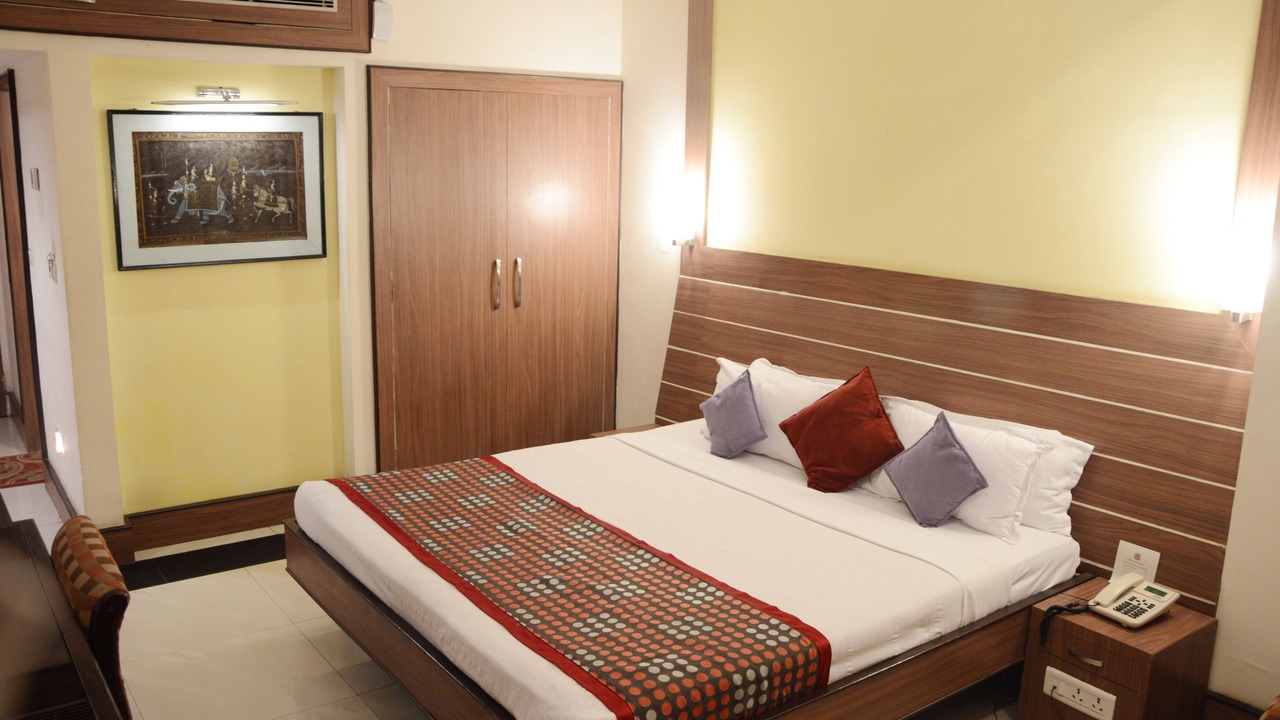 Photo of Bedroom in Jabalpur