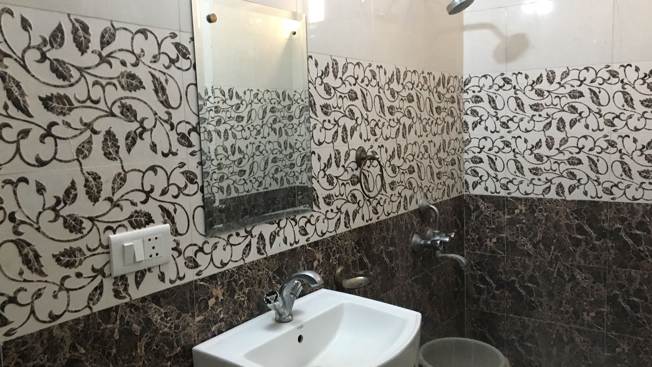 Photo of Bathroom in Mahipalpur