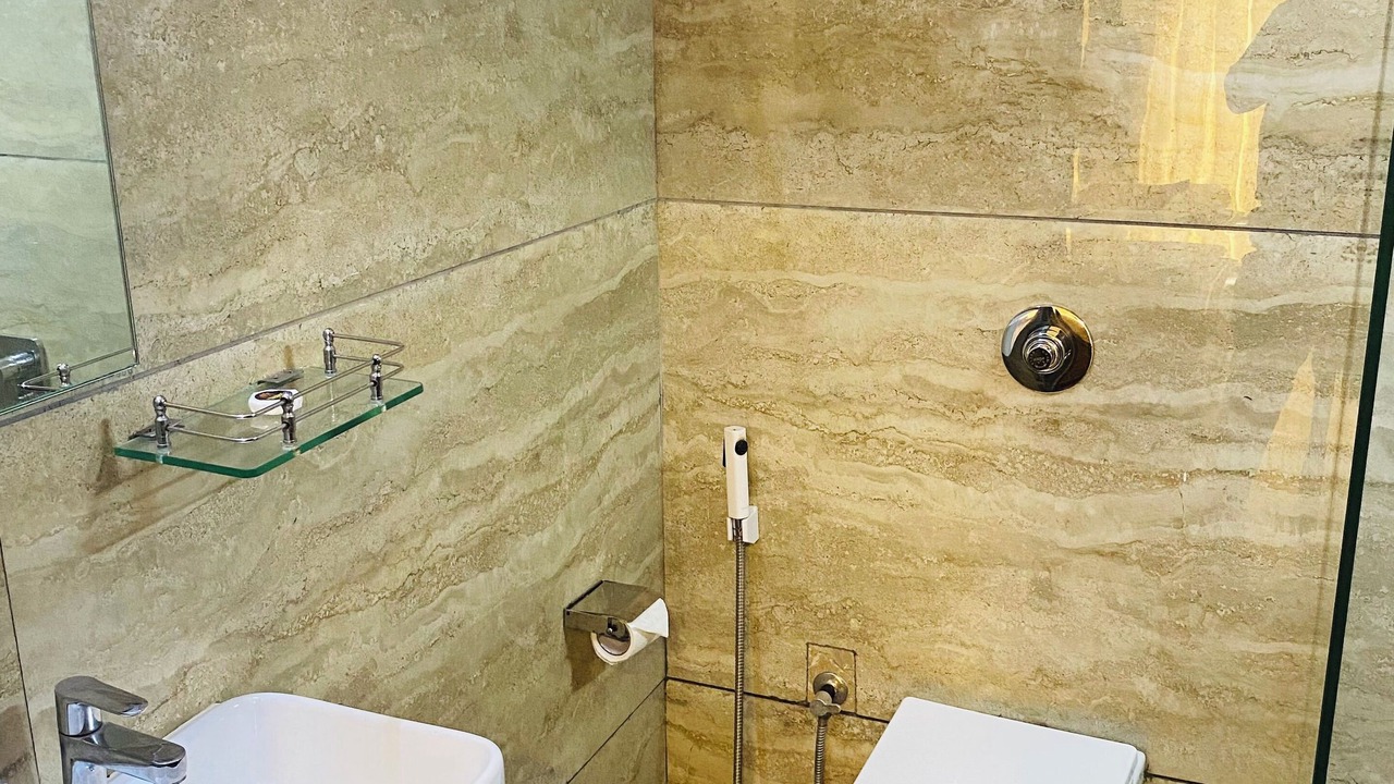 Photo of Bathroom in Santacruz