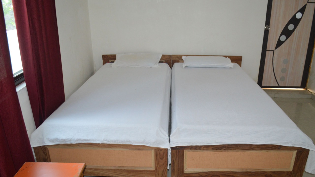 Photo of Bedroom in Bodh Gaya