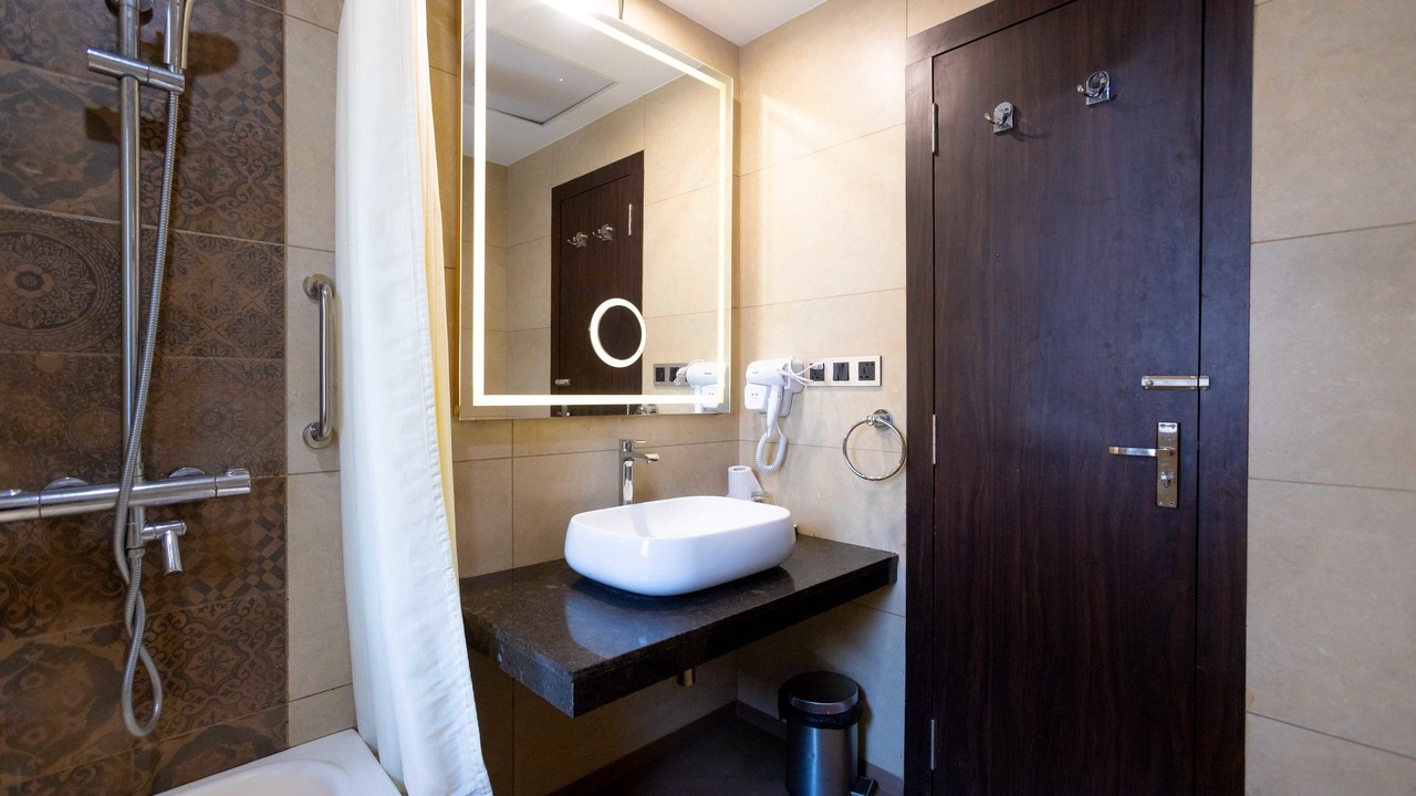 Photo of Bathroom in Wellington Pier