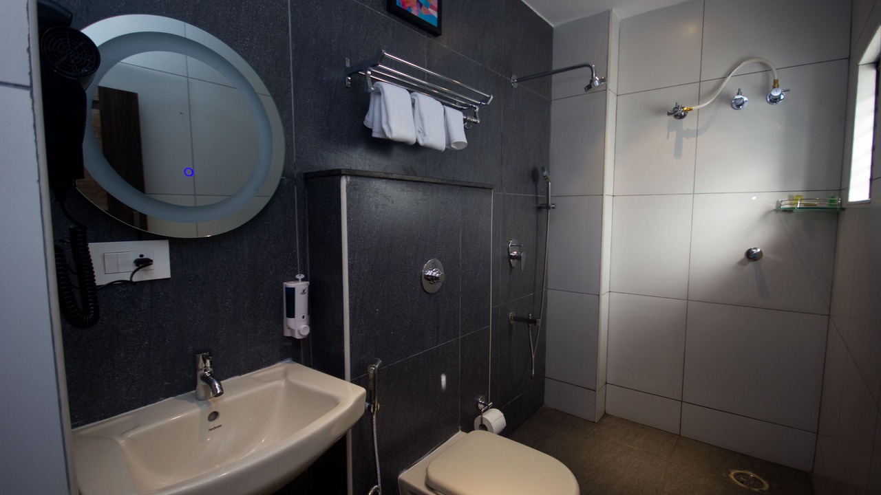 Photo of Bathroom in Kalyan Nagar