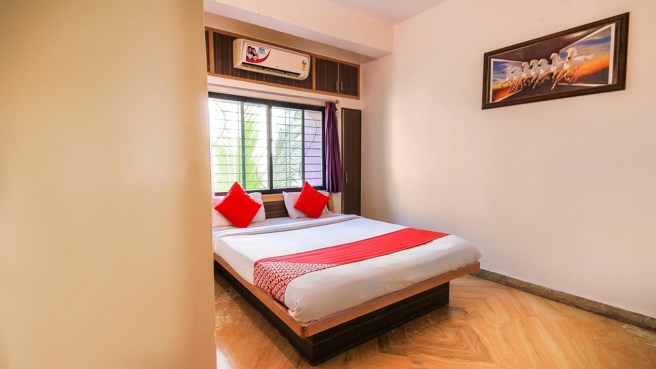 Photo of Bedroom in Daulatabad