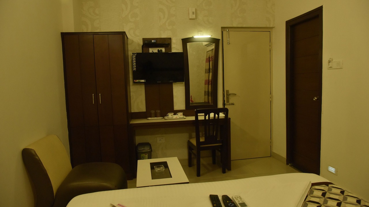 Photo of Bedroom in Periamet