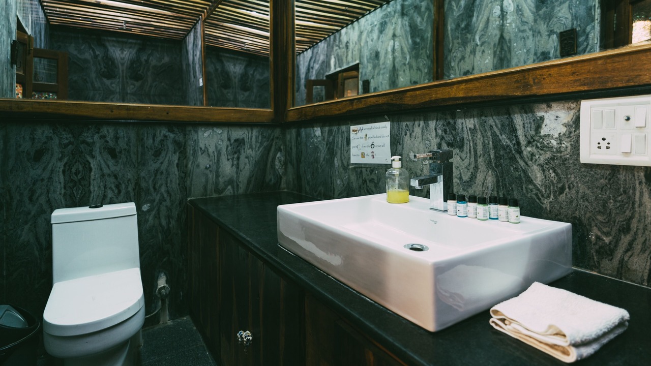 Photo of Bathroom in Amar Sagar Pol
