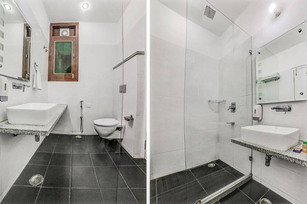 Photo of Bathroom in Vaishali Nagar