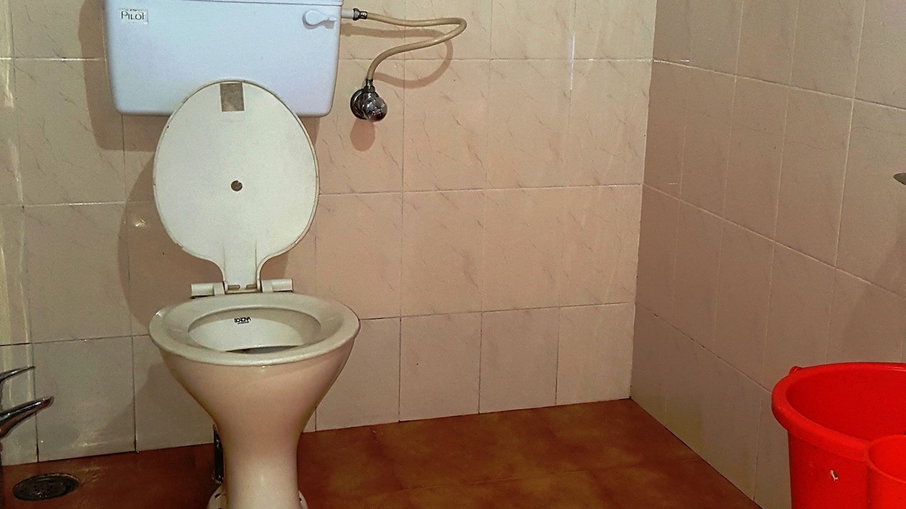 Photo of Bathroom in Mahabaleshwar