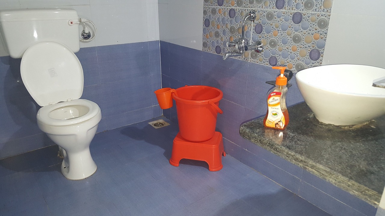 Photo of Bathroom in Mahabaleshwar