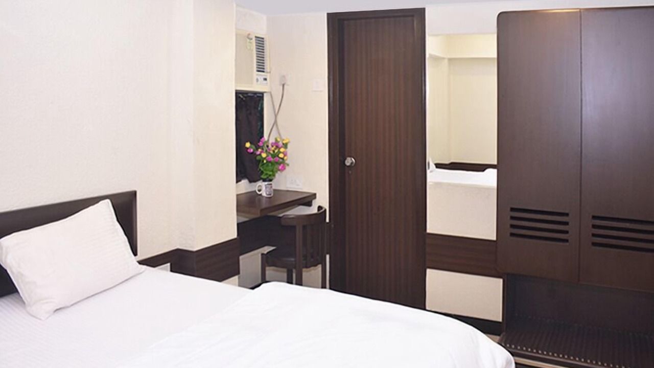Photo of Bedroom in Malad East