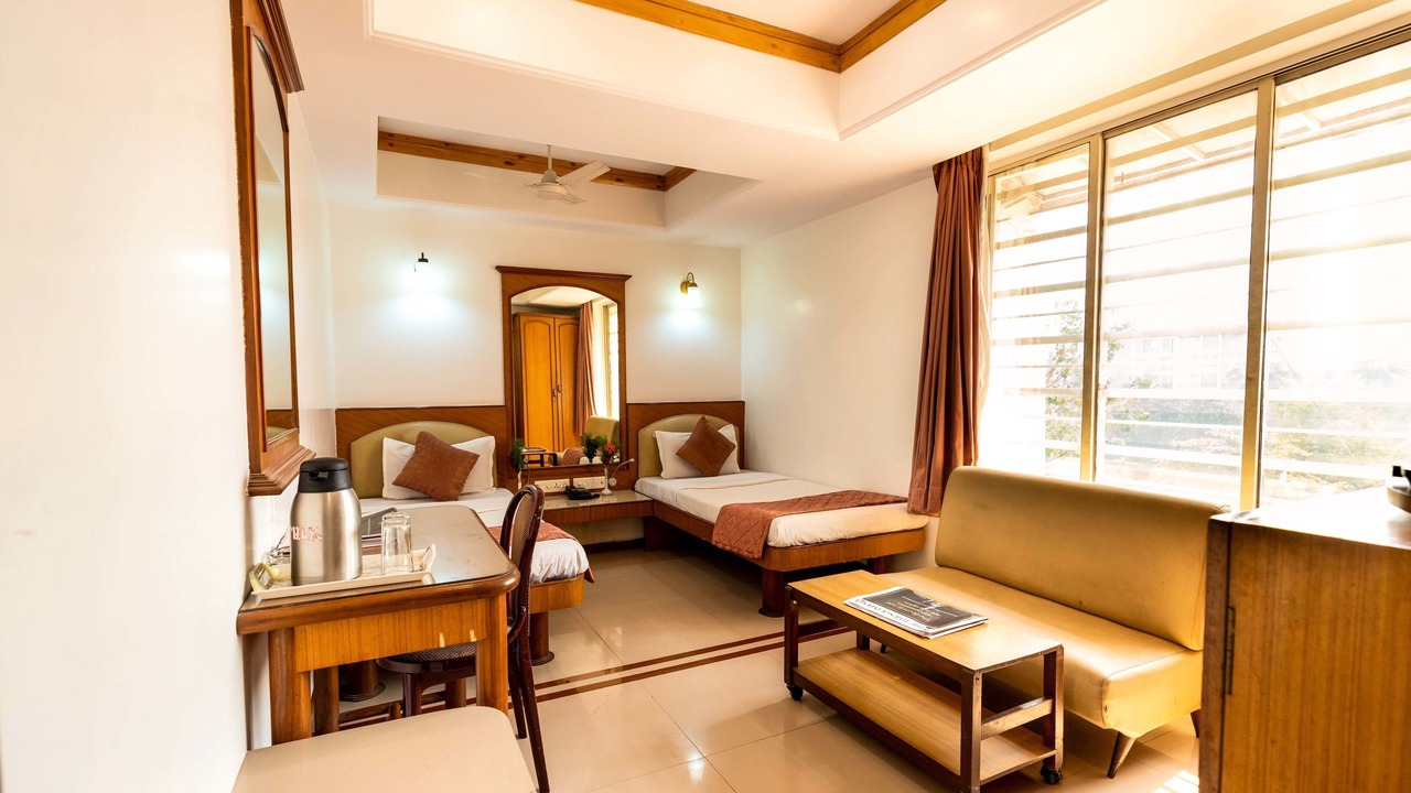 Photo of Bedroom in Dadar East
