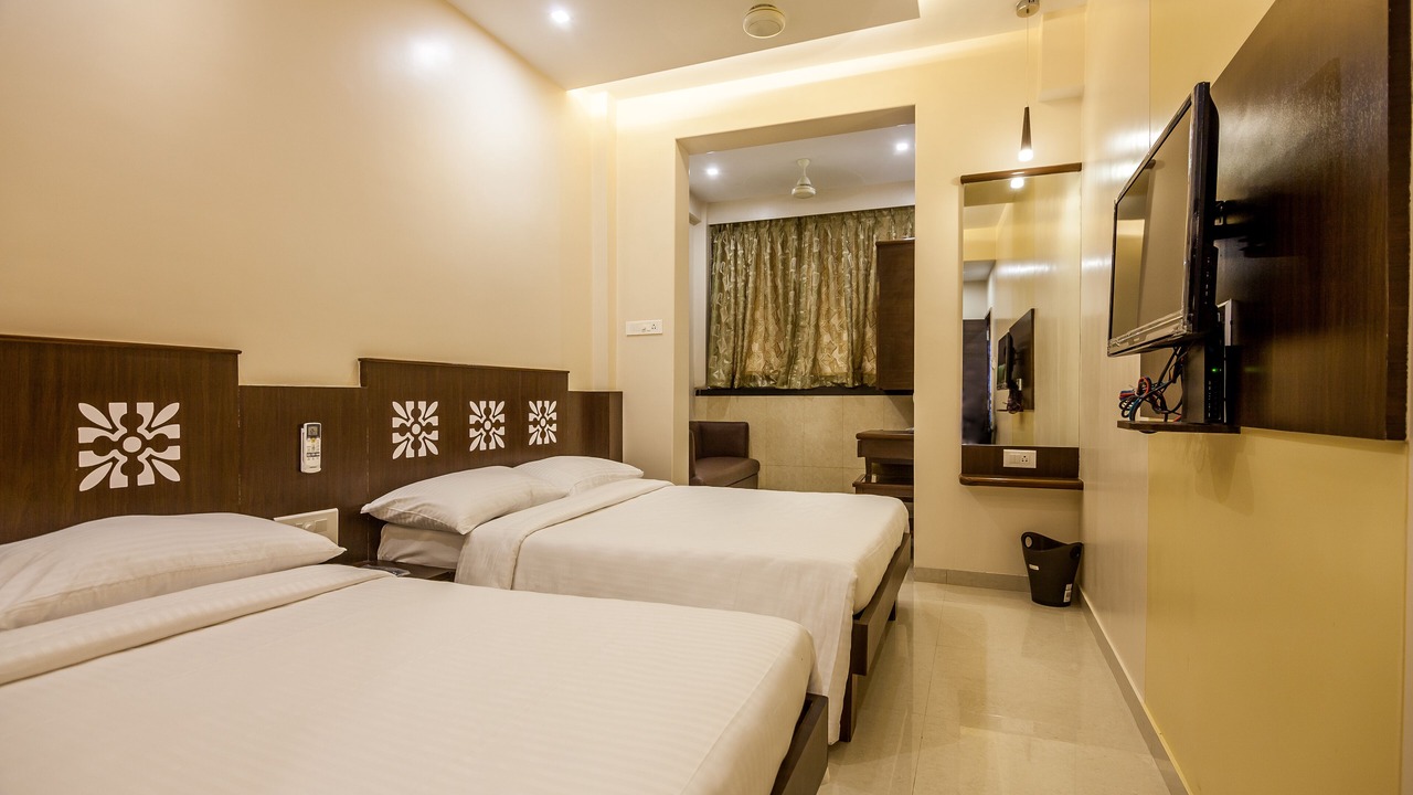 Photo of Bedroom in Dadar East