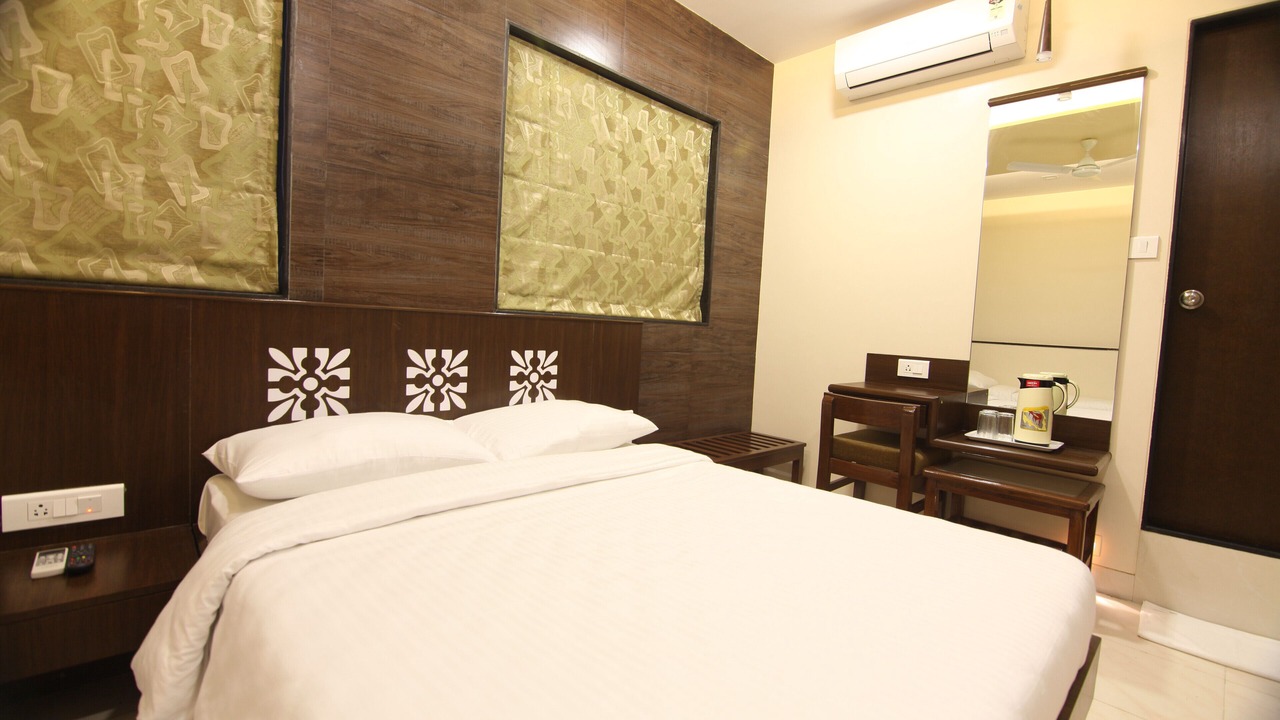 Photo of Bedroom in Dadar East