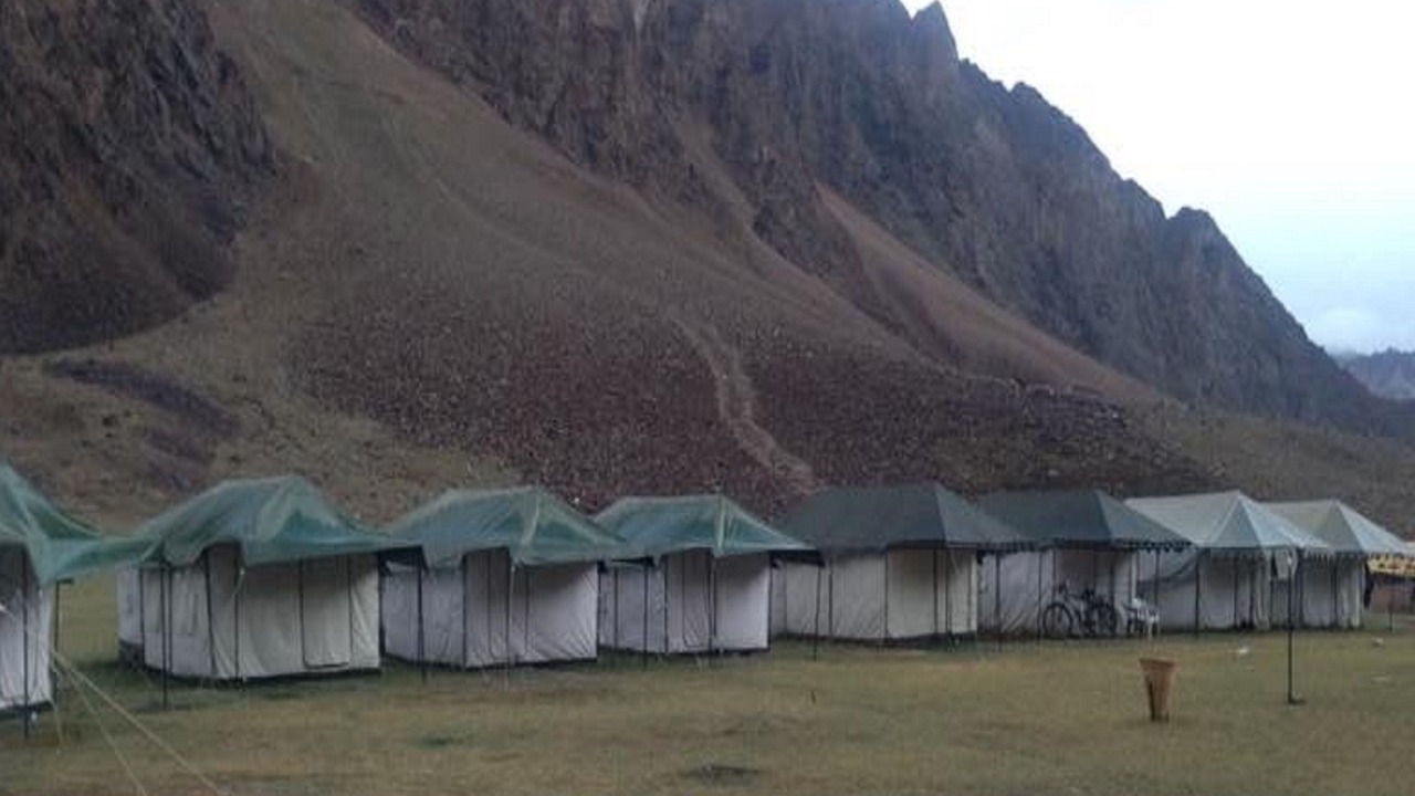 Photo of Buildings in Sarchu
