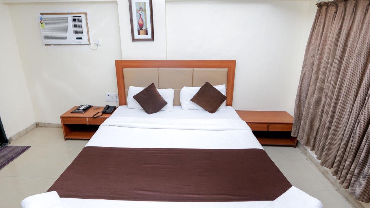 Photo of Bedroom in Malad East