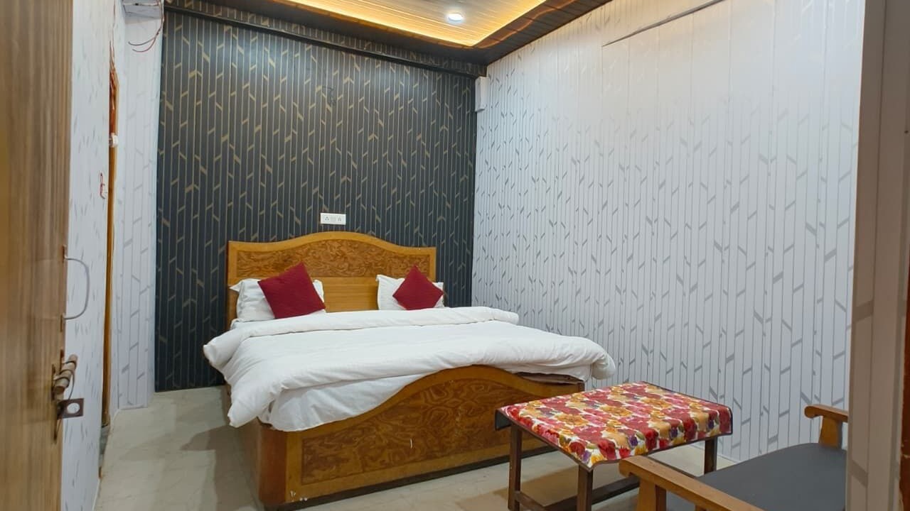 Photo of Bedroom in Indira Nagar