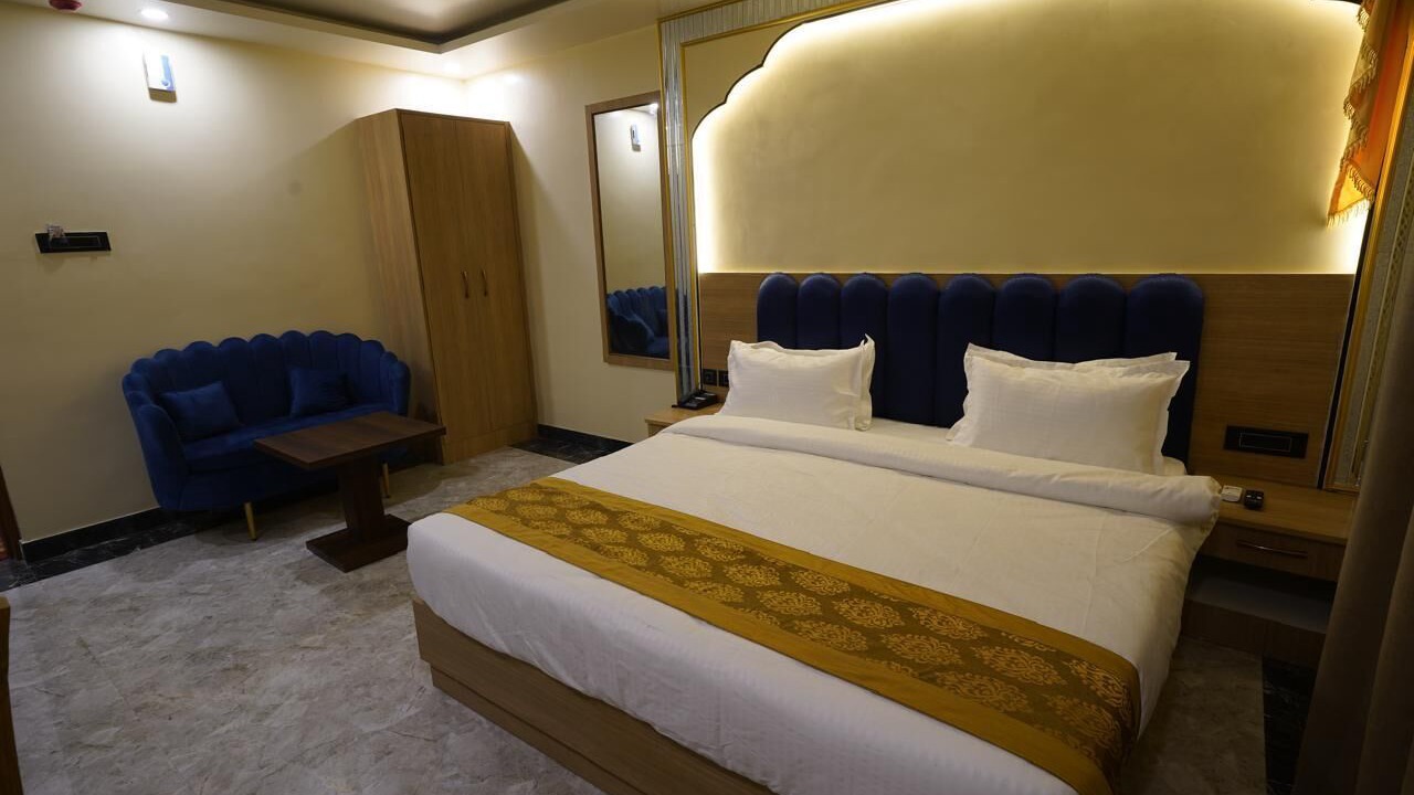Photo of Bedroom in Danapur