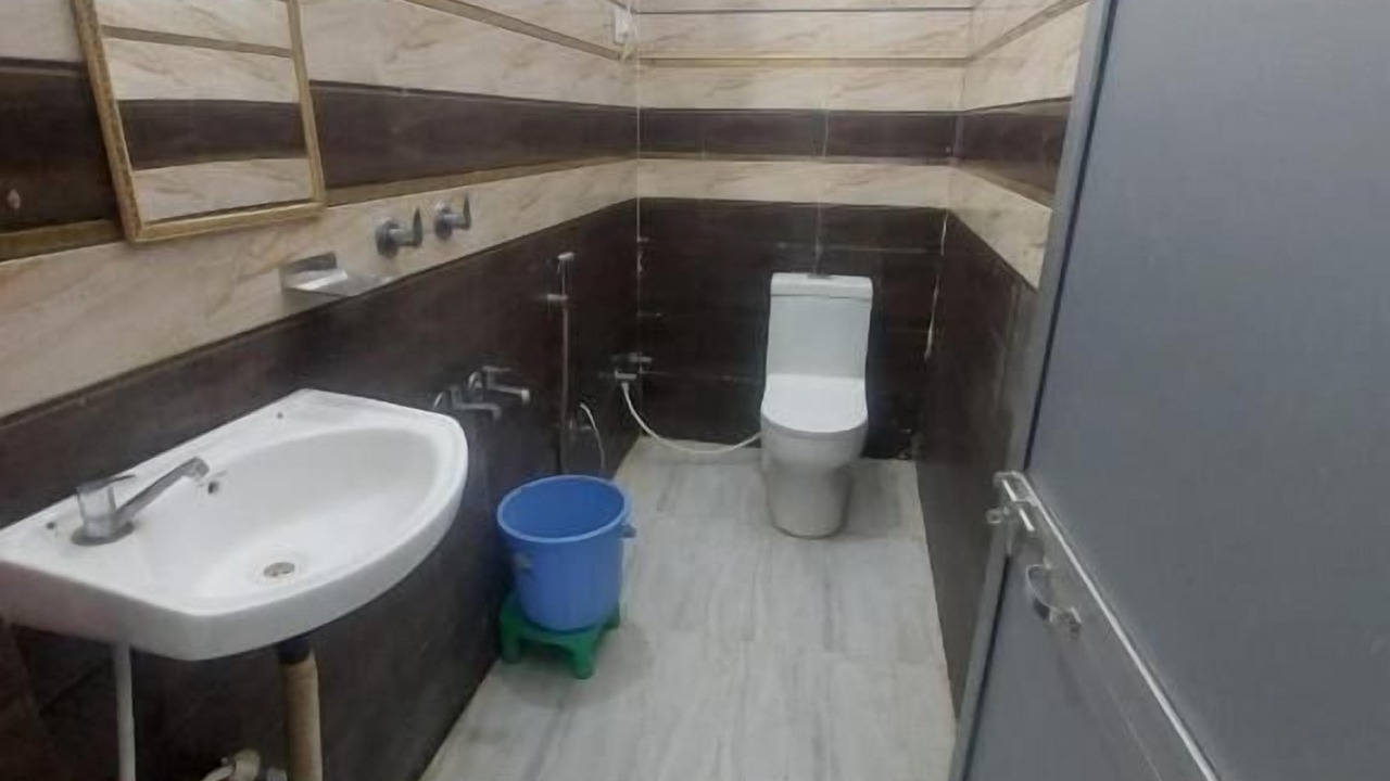 Photo of Bathroom in Haraiya