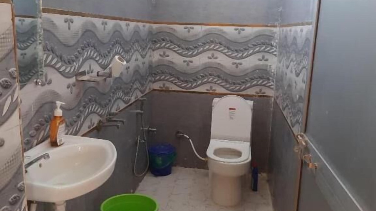 Photo of Bathroom in Haraiya