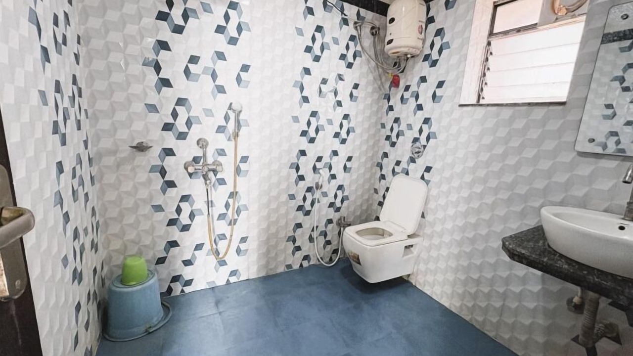 Photo of Bathroom in Sector II