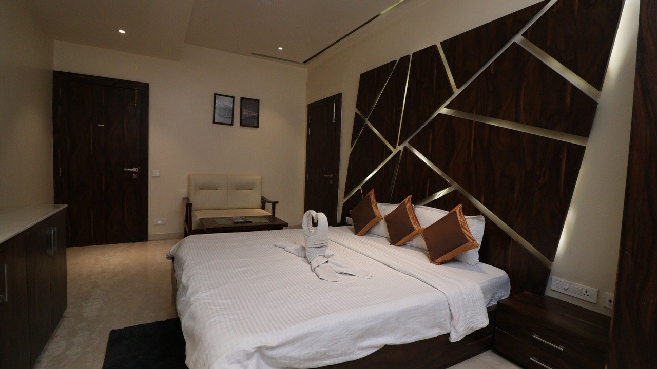 Photo of Bedroom in Malda