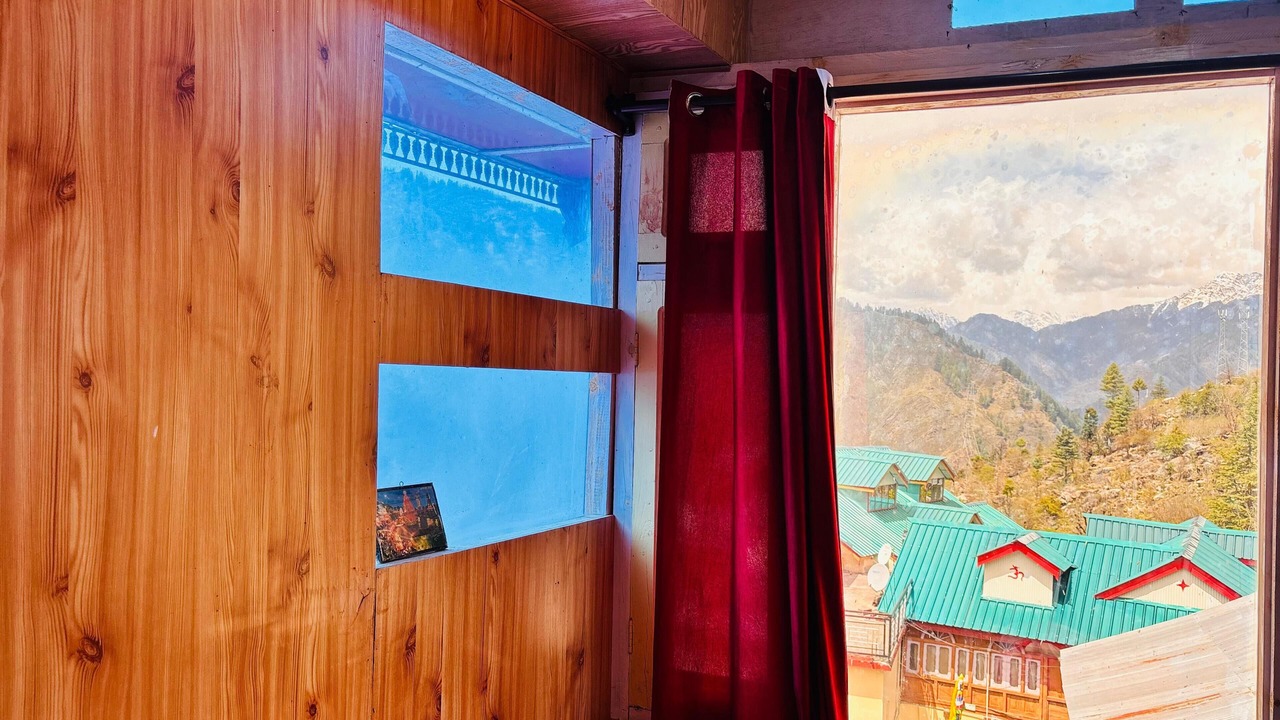 Photo of Others in Nichar