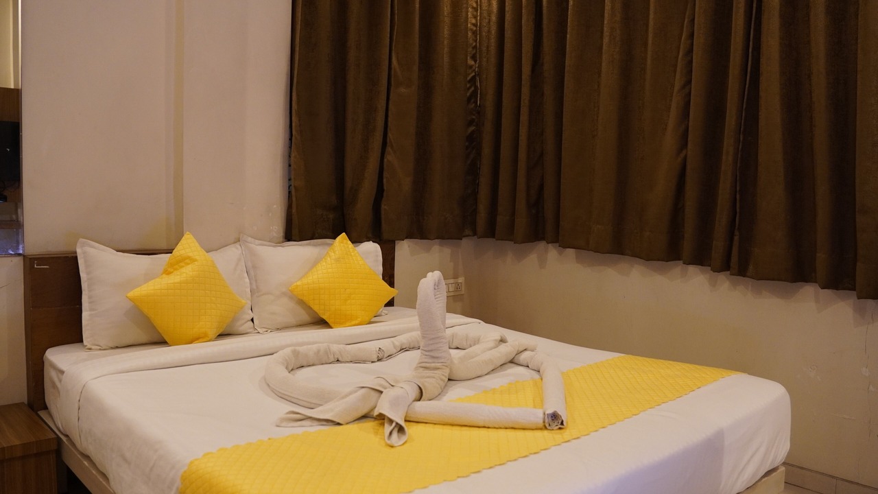 Photo of Bedroom in Khadki