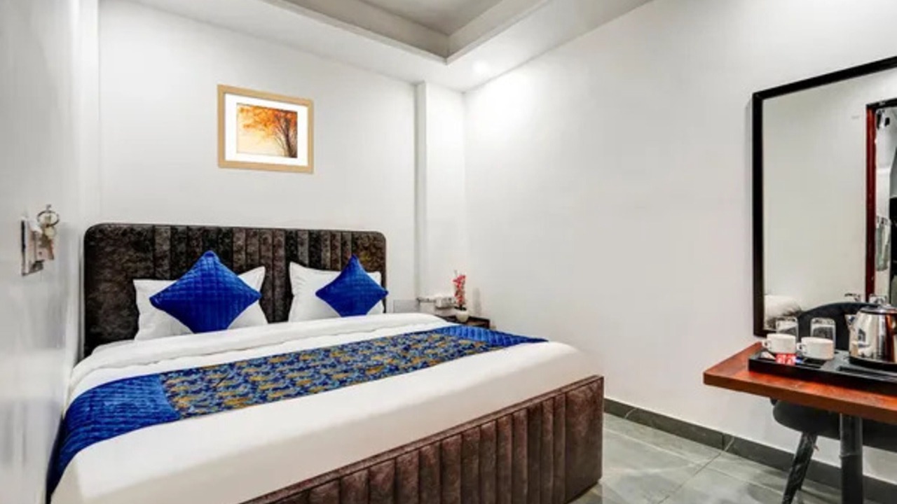 Photo of Bedroom in Mahipalpur Extension