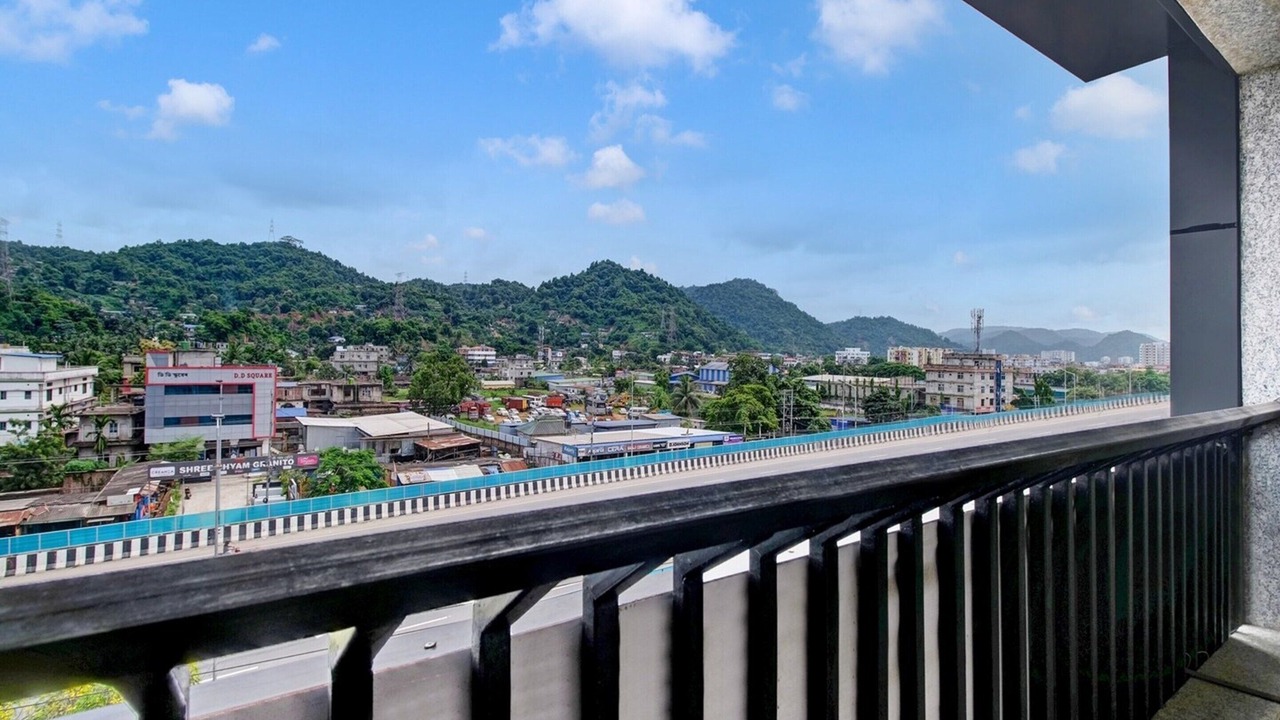 Photo of Patio Balcony in Sualkuchi