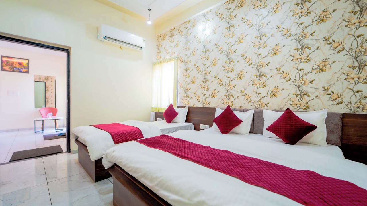 Photo of Bedroom in Khatu