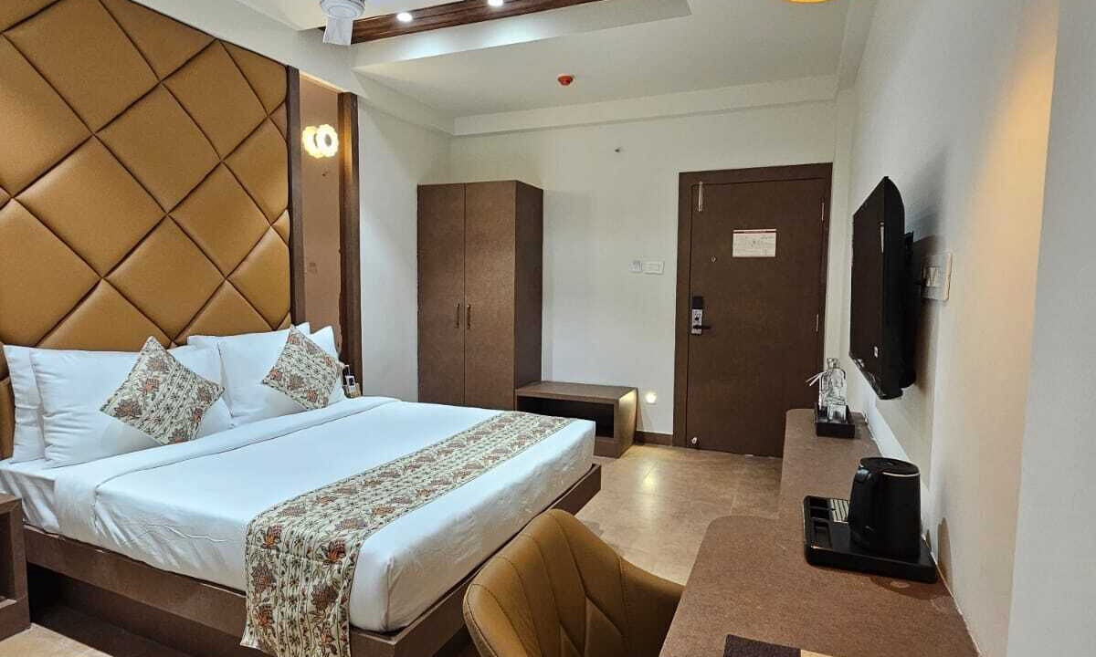Photo of Bedroom in Mundra