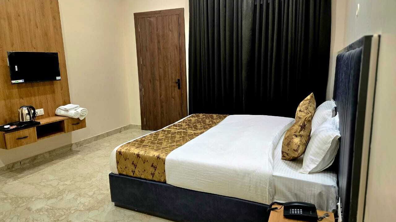 Photo of Bedroom in Tarabganj
