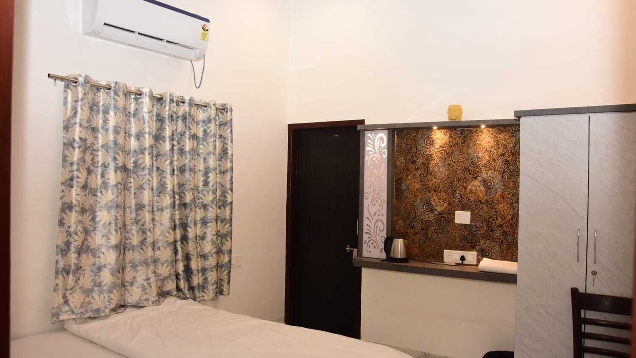 Photo of Bedroom in Deshnoke