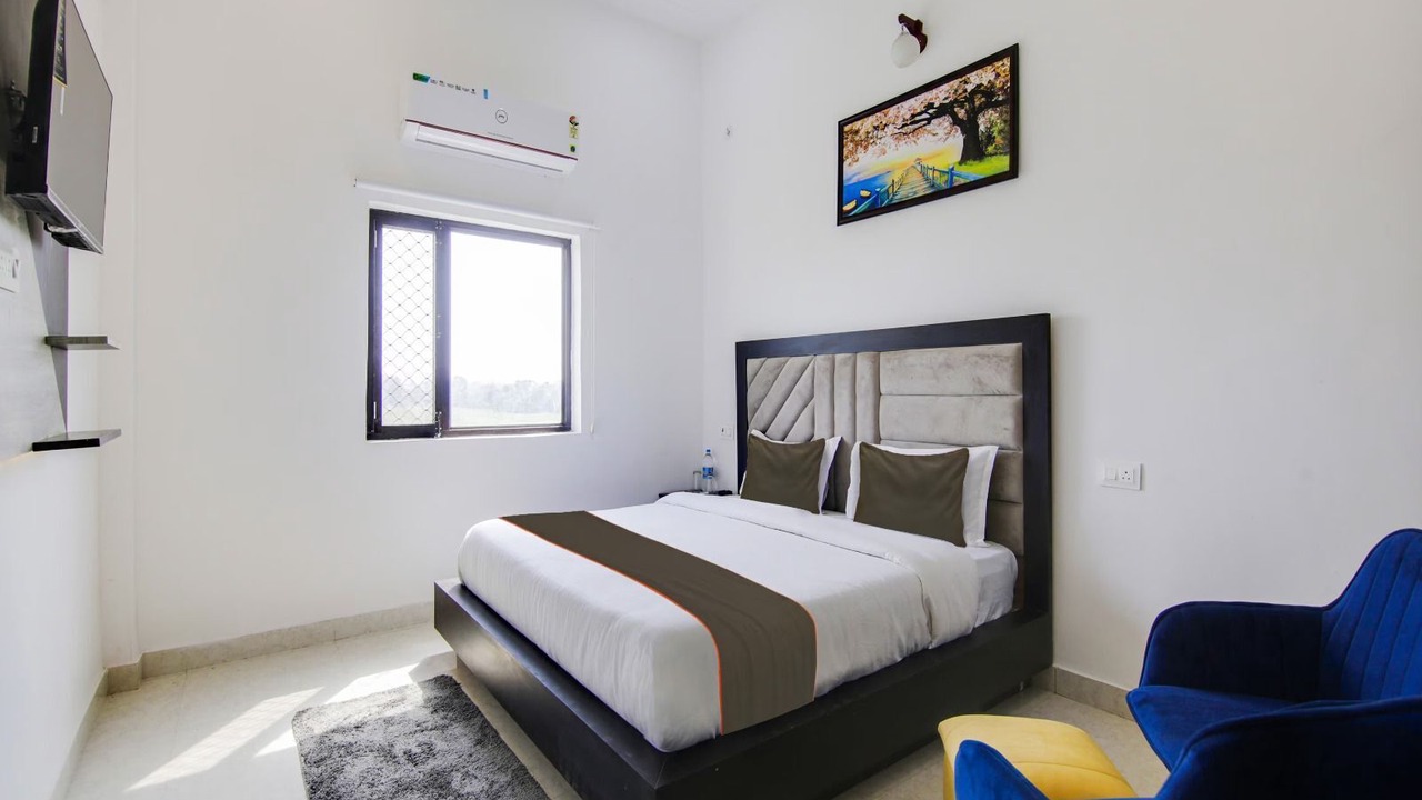 Photo of Bedroom in Haldwani
