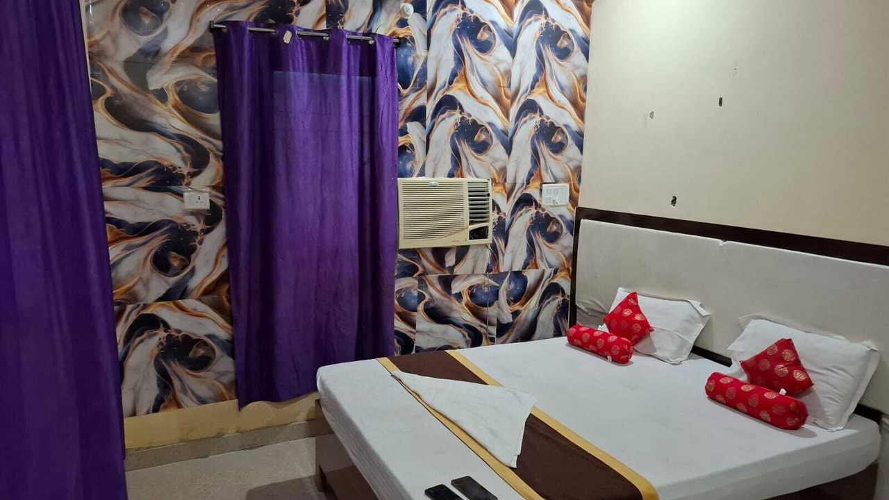 Photo of Bedroom in Danapur