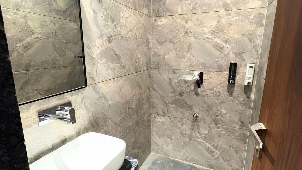 Photo of Bathroom in Velavadar