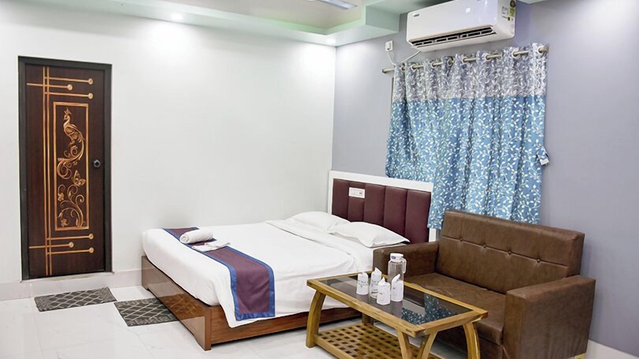 Photo of Bedroom in Mayapur
