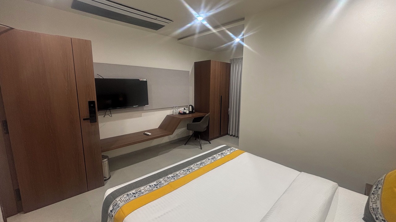 Photo of Bedroom in Gadag-Betageri