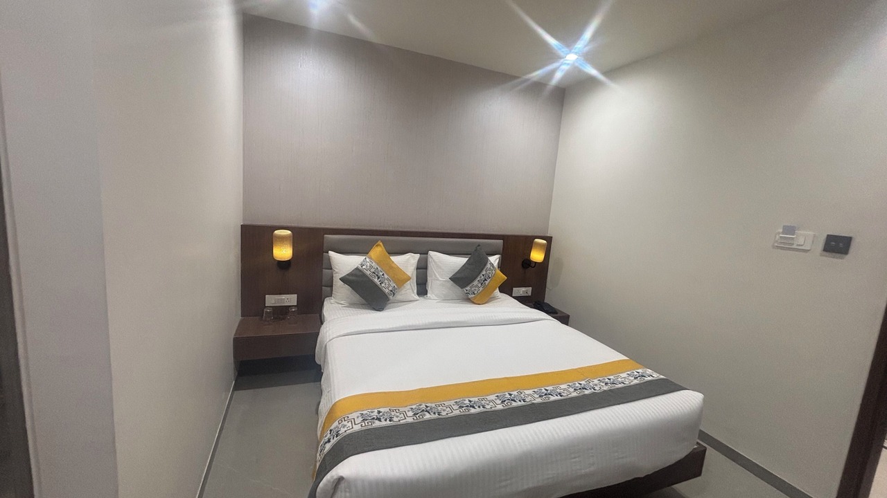 Photo of Bedroom in Gadag-Betageri