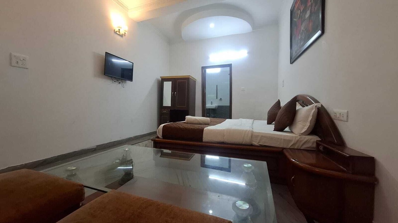 Photo of Bedroom in DLF City