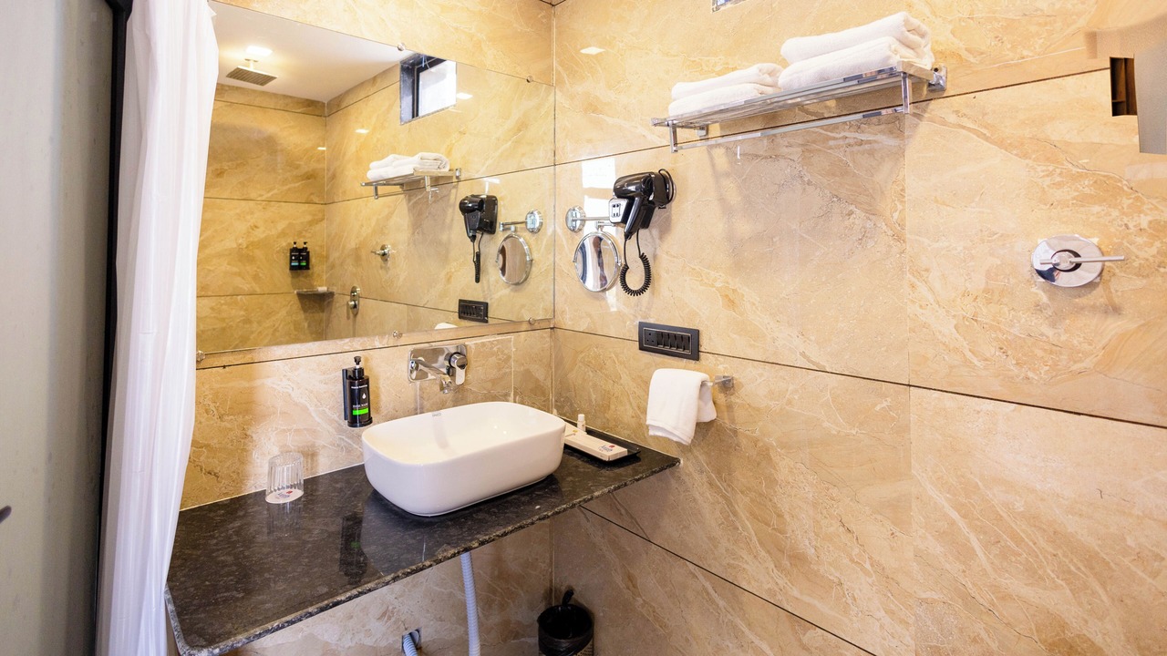 Photo of Bathroom in Velavadar