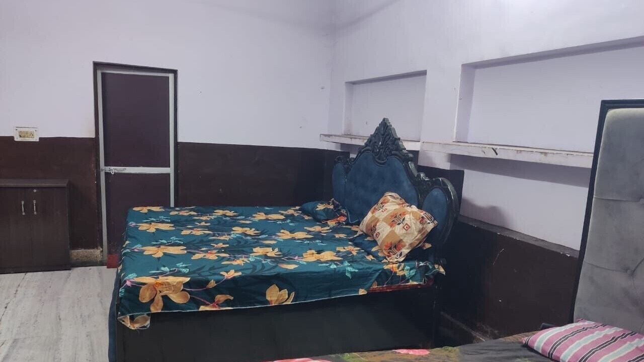 Photo of Bedroom in Allahabad