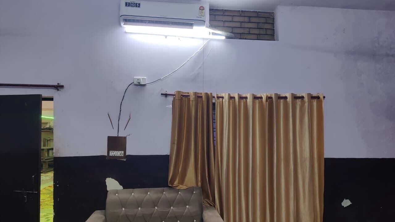 Photo of Bedroom in Allahabad