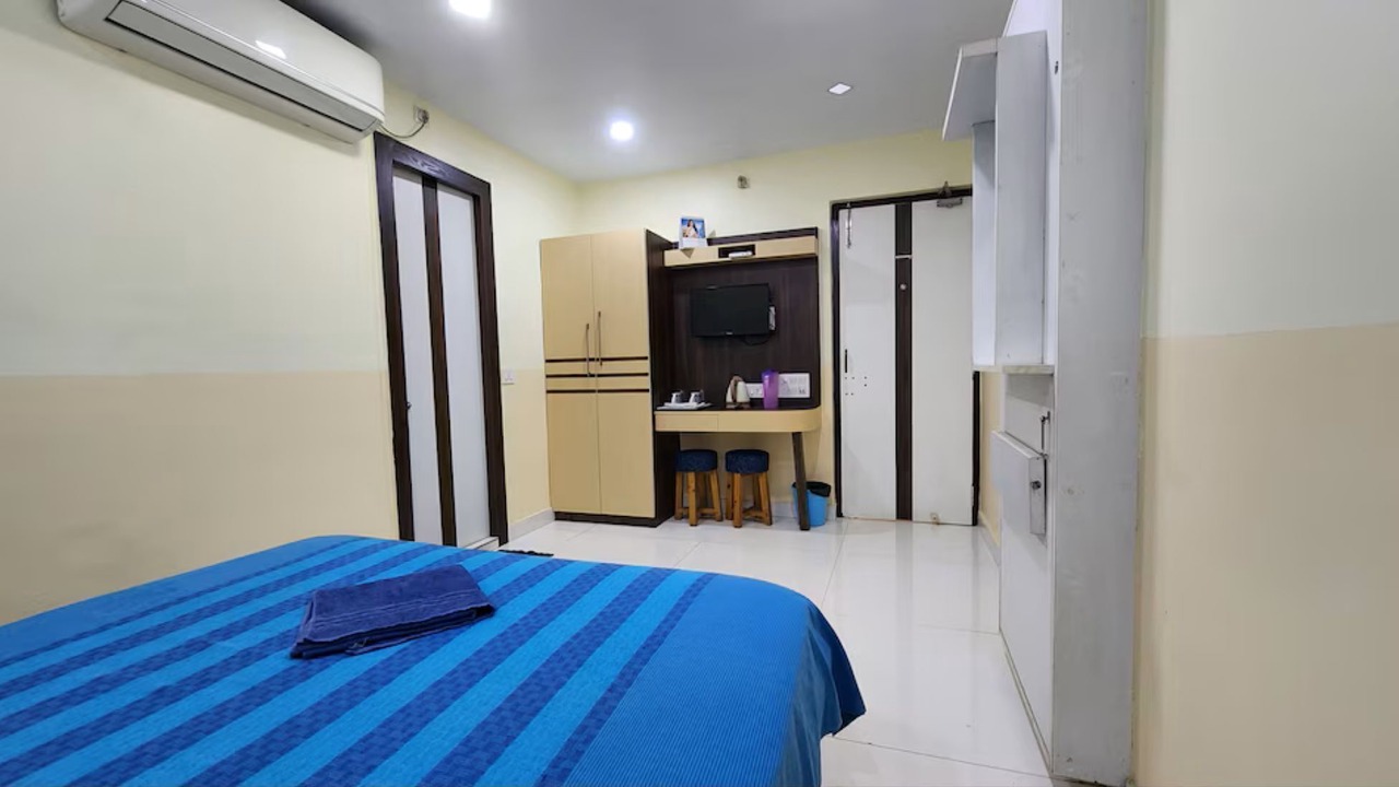 Photo of Bedroom in Sealdah