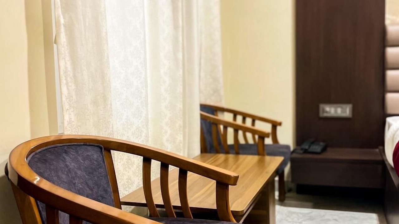 Photo of Bedroom in Sualkuchi