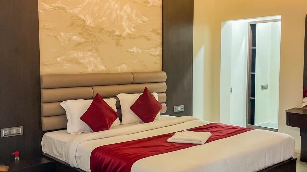 Photo of Bedroom in Sualkuchi