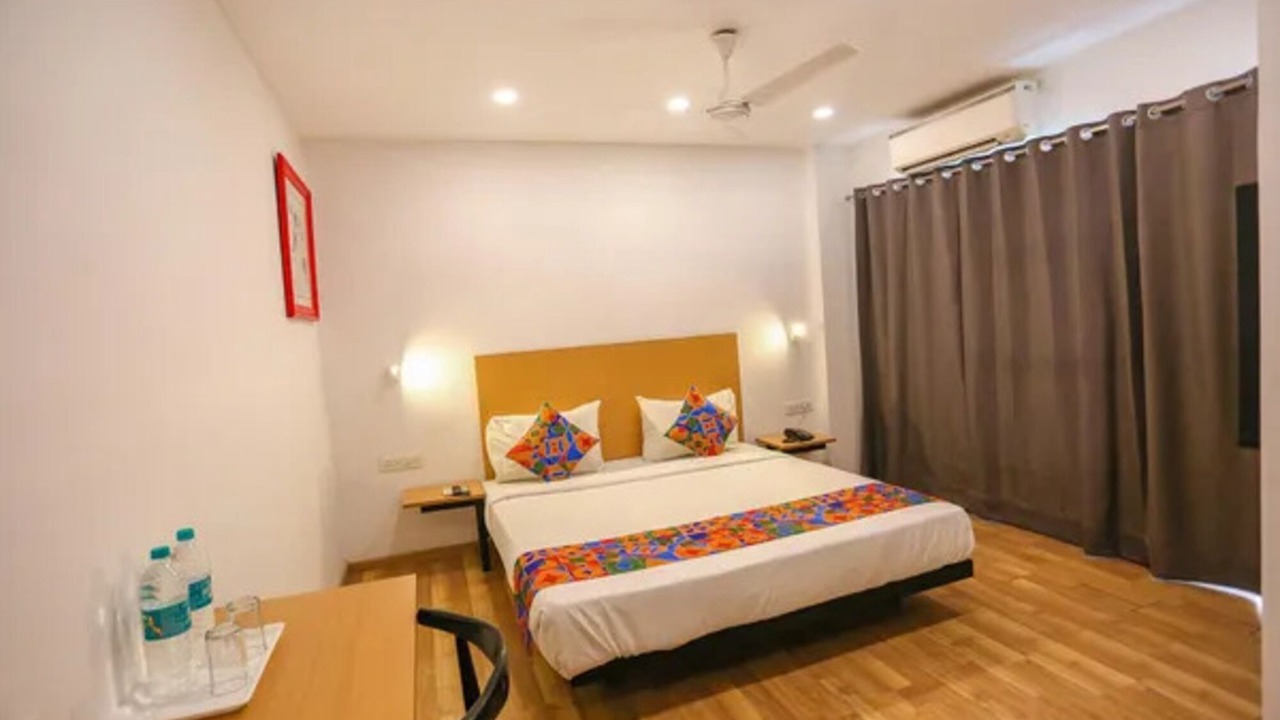 Photo of Bedroom in Daulatabad